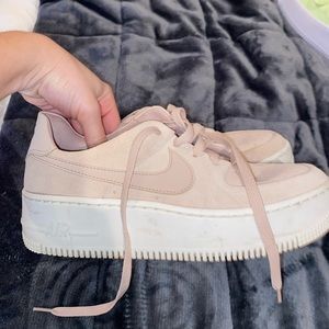 LIGHT PINK AIR FORCES